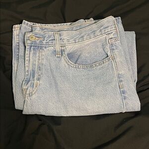 Old Navy Mid-Rise Wow Baggy Wide-Leg Jeans in Light Blue Wash